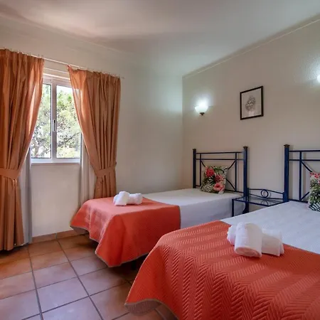 Pinhal Da Falesia Villa